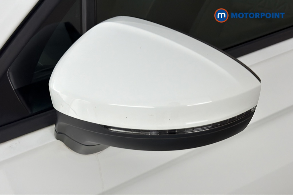 Volkswagen Tiguan Life Automatic Petrol SUV - Stock Number (1681210) - 43rd supplementary image