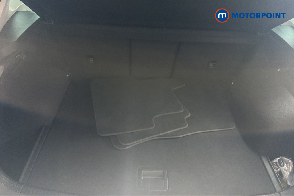 Volkswagen Tiguan Life Automatic Petrol SUV - Stock Number (1681210) - 45th supplementary image