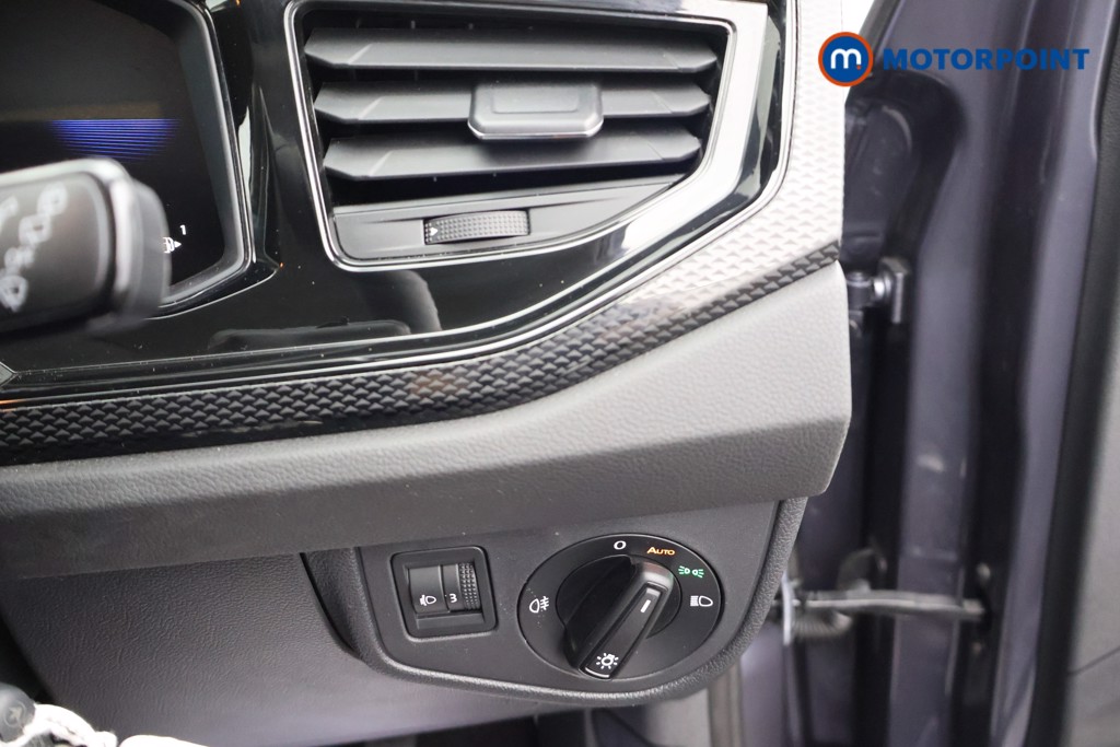 Volkswagen Polo Life Manual Petrol Hatchback - Stock Number (1681235) - 7th supplementary image