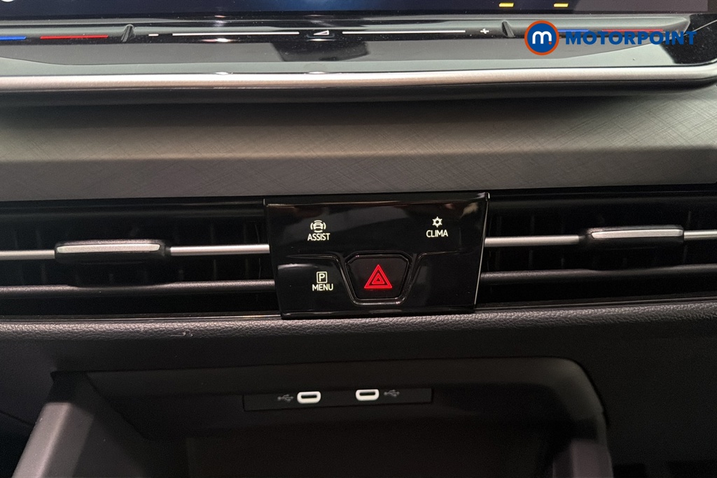Volkswagen Golf Match Manual Petrol Hatchback - Stock Number (1681433) - 3rd supplementary image