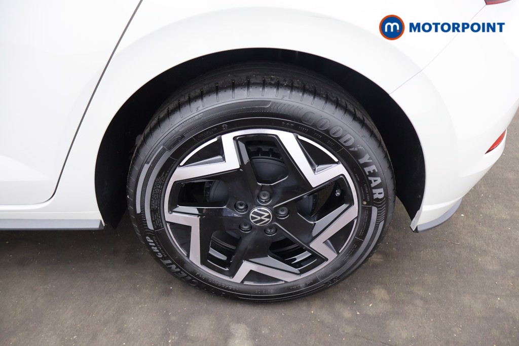 Volkswagen Polo R-Line Manual Petrol Hatchback - Stock Number (1681445) - 2nd supplementary image