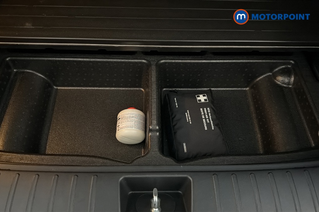 Hyundai Tucson Premium Automatic Petrol-Electric Hybrid SUV - Stock Number (1681527) - 33rd supplementary image