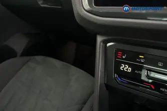 Volkswagen Tiguan Elegance Automatic Petrol SUV - Stock Number (1681687) - 14th supplementary image