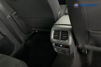 Volkswagen Tiguan Elegance Automatic Petrol SUV - Stock Number (1681687) - 28th supplementary image