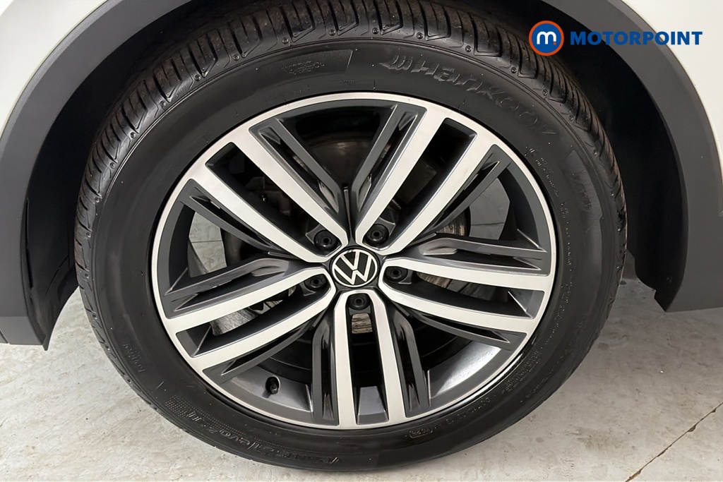Volkswagen Tiguan Elegance Automatic Petrol SUV - Stock Number (1681687) - 44th supplementary image