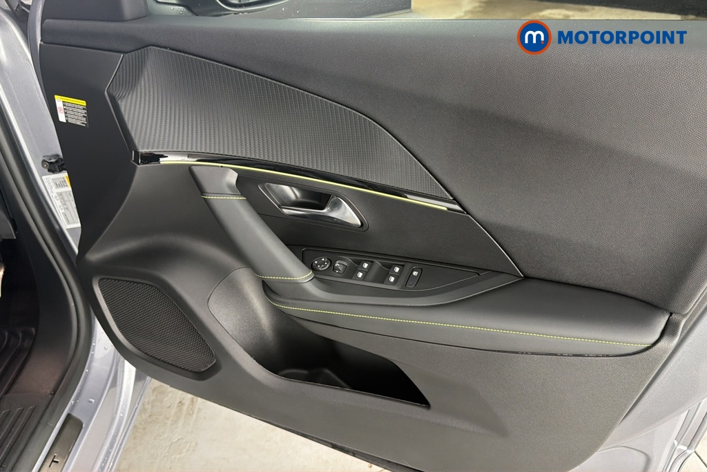Peugeot 2008 GT Automatic Petrol SUV - Stock Number (1681986) - 18th supplementary image