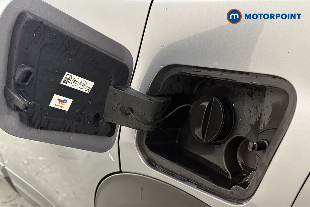 Peugeot 2008 GT Automatic Petrol SUV - Stock Number (1681986) - 41st supplementary image