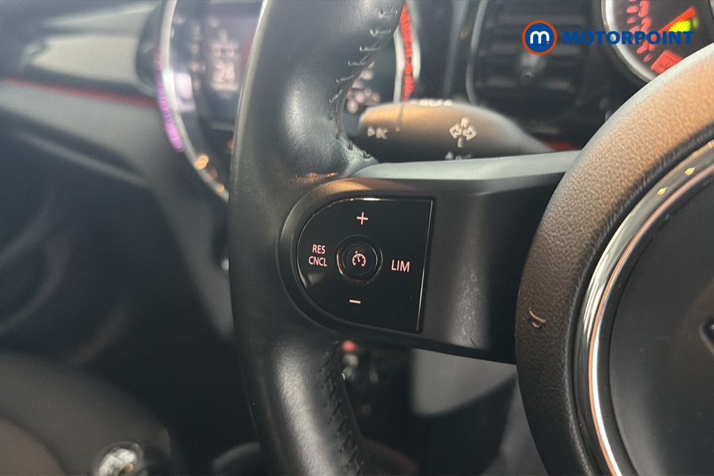 Mini Hatchback Cooper Classic Manual Petrol Hatchback - Stock Number (1682290) - 4th supplementary image