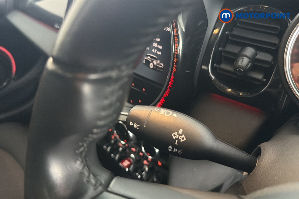 Mini Hatchback Cooper Classic Manual Petrol Hatchback - Stock Number (1682290) - 5th supplementary image