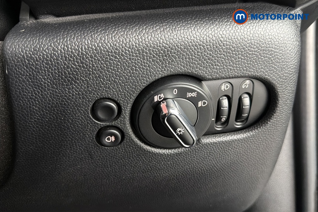 Mini Hatchback Cooper Classic Manual Petrol Hatchback - Stock Number (1682290) - 11th supplementary image