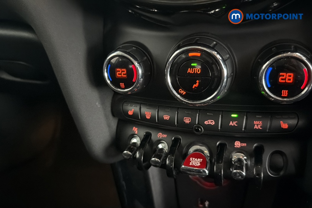 Mini Hatchback Cooper Classic Manual Petrol Hatchback - Stock Number (1682290) - 12th supplementary image