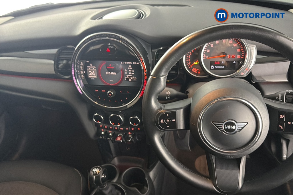 Mini Hatchback Cooper Classic Manual Petrol Hatchback - Stock Number (1682290) - 1st supplementary image