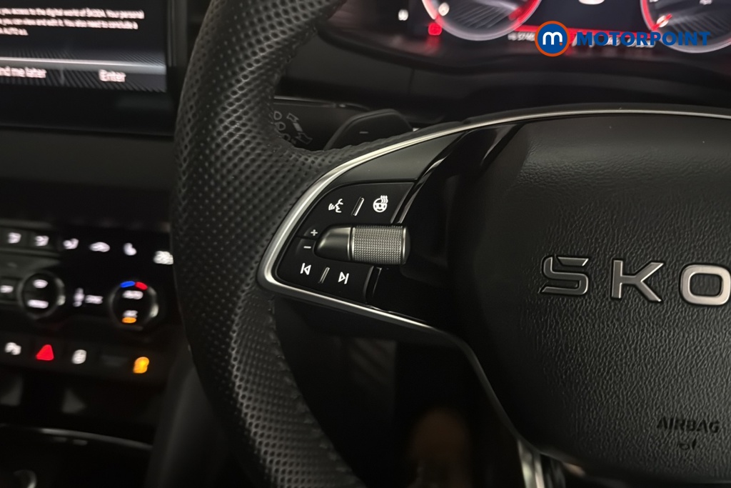 Skoda Karoq Sportline Edition Automatic Petrol SUV - Stock Number (1682557) - 4th supplementary image