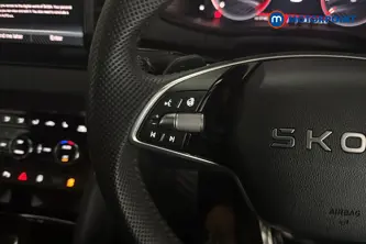 Skoda Karoq Sportline Edition Automatic Petrol SUV - Stock Number (1682557) - 4th supplementary image