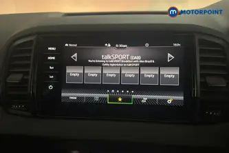 Skoda Karoq Sportline Edition Automatic Petrol SUV - Stock Number (1682557) - 8th supplementary image