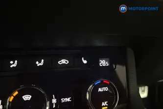 Skoda Karoq Sportline Edition Automatic Petrol SUV - Stock Number (1682557) - 14th supplementary image