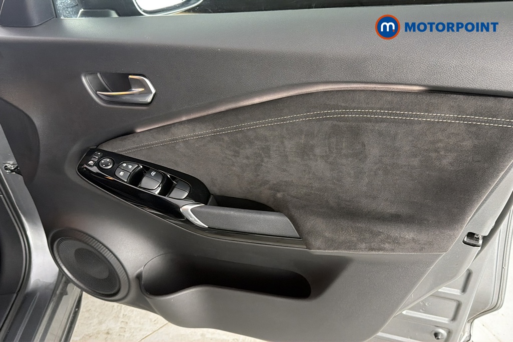 Nissan Juke Tekna-Plus Automatic Petrol-Electric Hybrid SUV - Stock Number (1682745) - 18th supplementary image