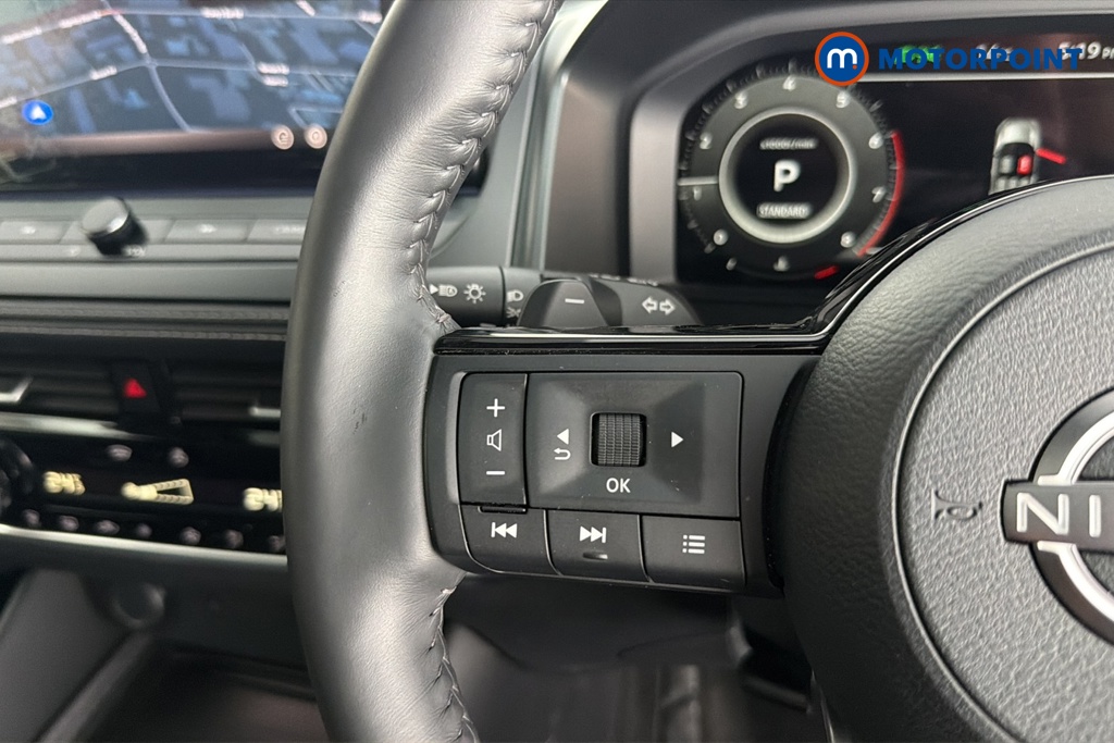 Nissan Qashqai Tekna Automatic Petrol SUV - Stock Number (1682978) - 4th supplementary image