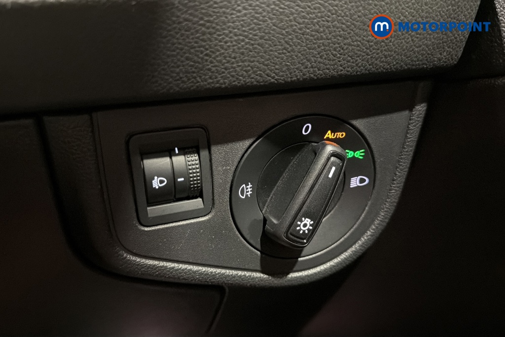 Volkswagen Polo Life Automatic Petrol Hatchback - Stock Number (1682991) - 11th supplementary image