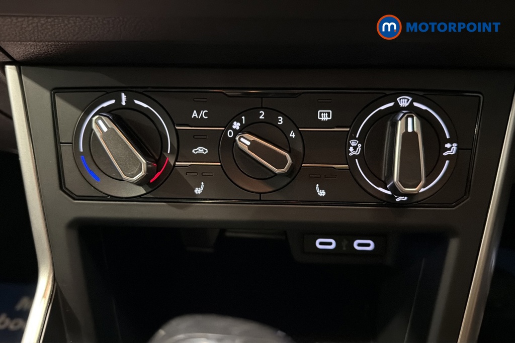 Volkswagen Polo Life Automatic Petrol Hatchback - Stock Number (1682991) - 12th supplementary image