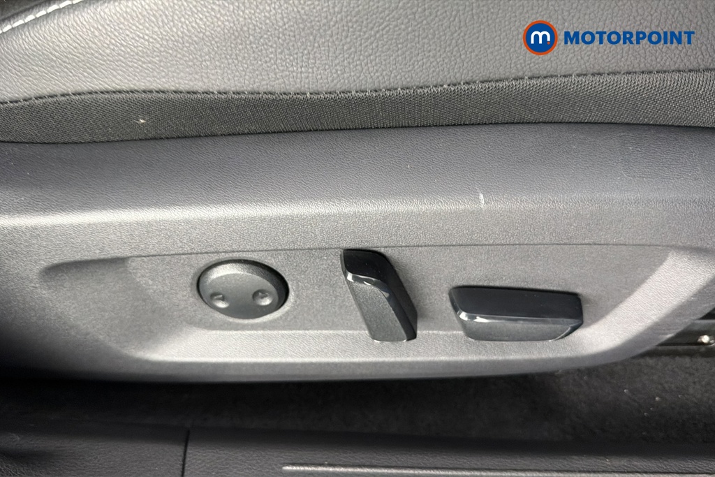 Nissan Qashqai Tekna Automatic Petrol SUV - Stock Number (1683008) - 23rd supplementary image