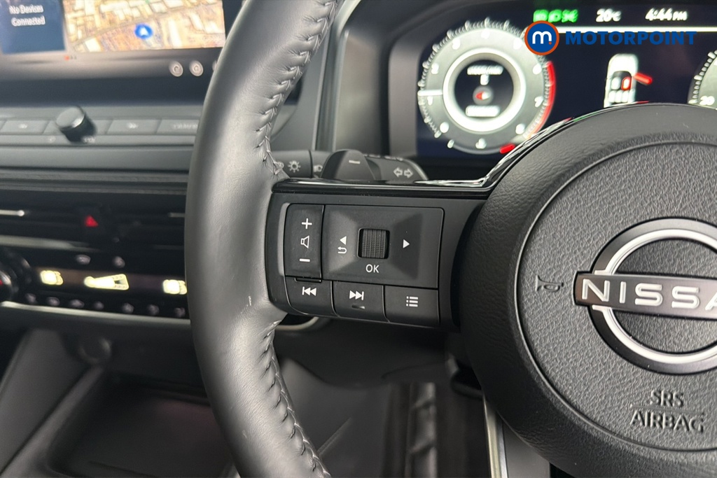 Nissan Qashqai Tekna Automatic Petrol SUV - Stock Number (1683009) - 4th supplementary image