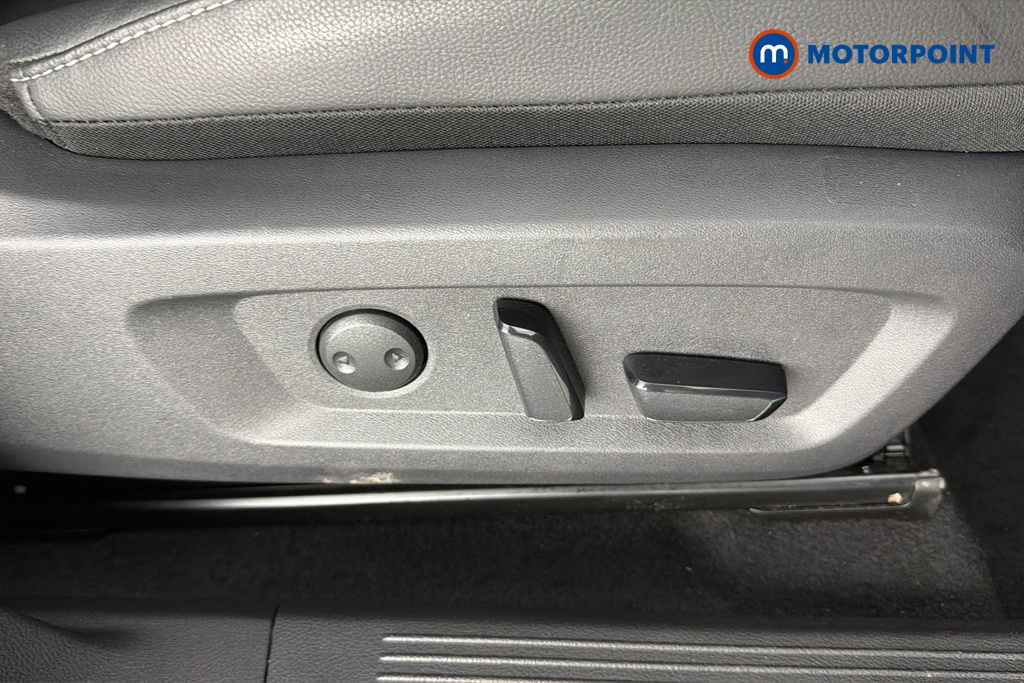 Nissan Qashqai Tekna Automatic Petrol SUV - Stock Number (1683009) - 23rd supplementary image