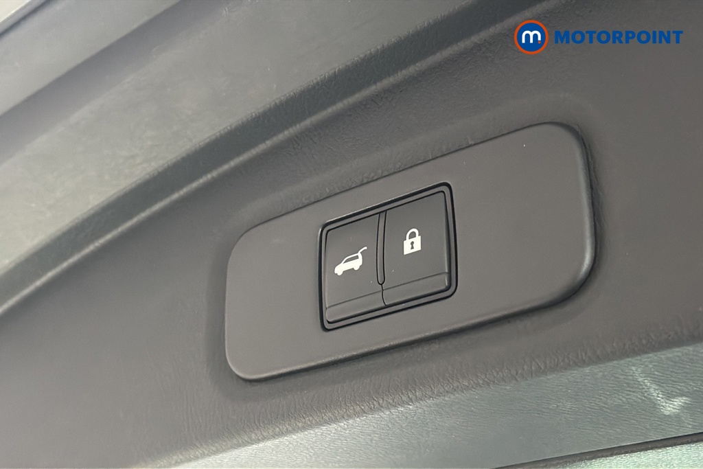 Nissan Qashqai Tekna Automatic Petrol SUV - Stock Number (1683009) - 35th supplementary image