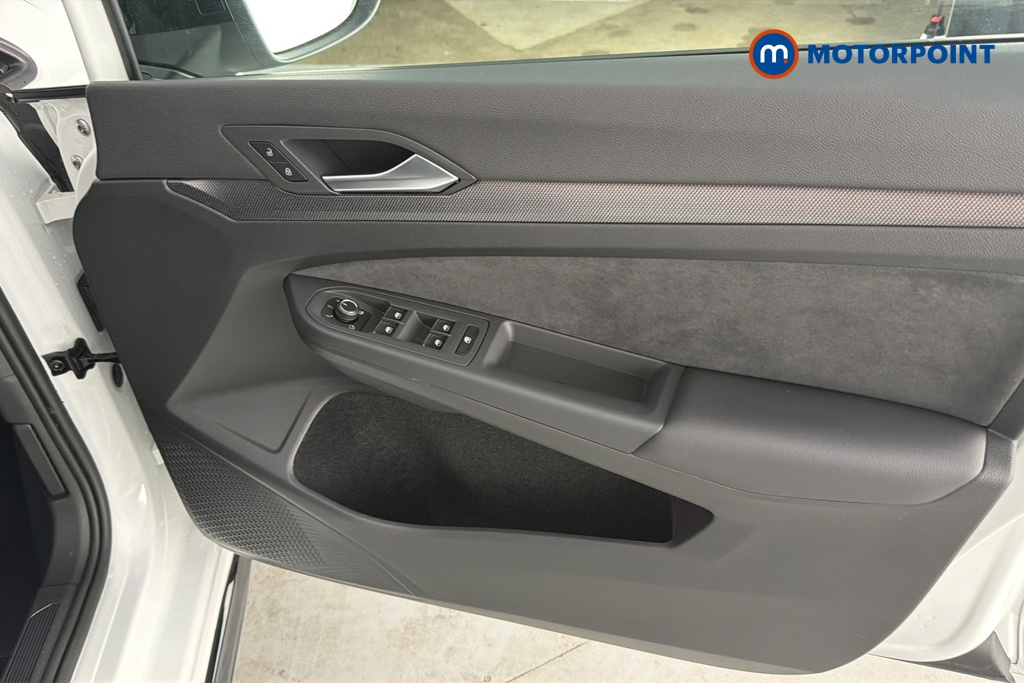 Volkswagen Golf Black Edition Manual Petrol Hatchback - Stock Number (1683475) - 18th supplementary image