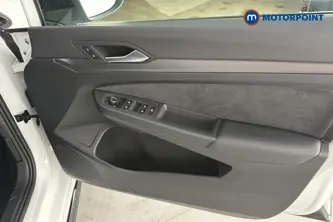 Volkswagen Golf Black Edition Manual Petrol Hatchback - Stock Number (1683475) - 18th supplementary image