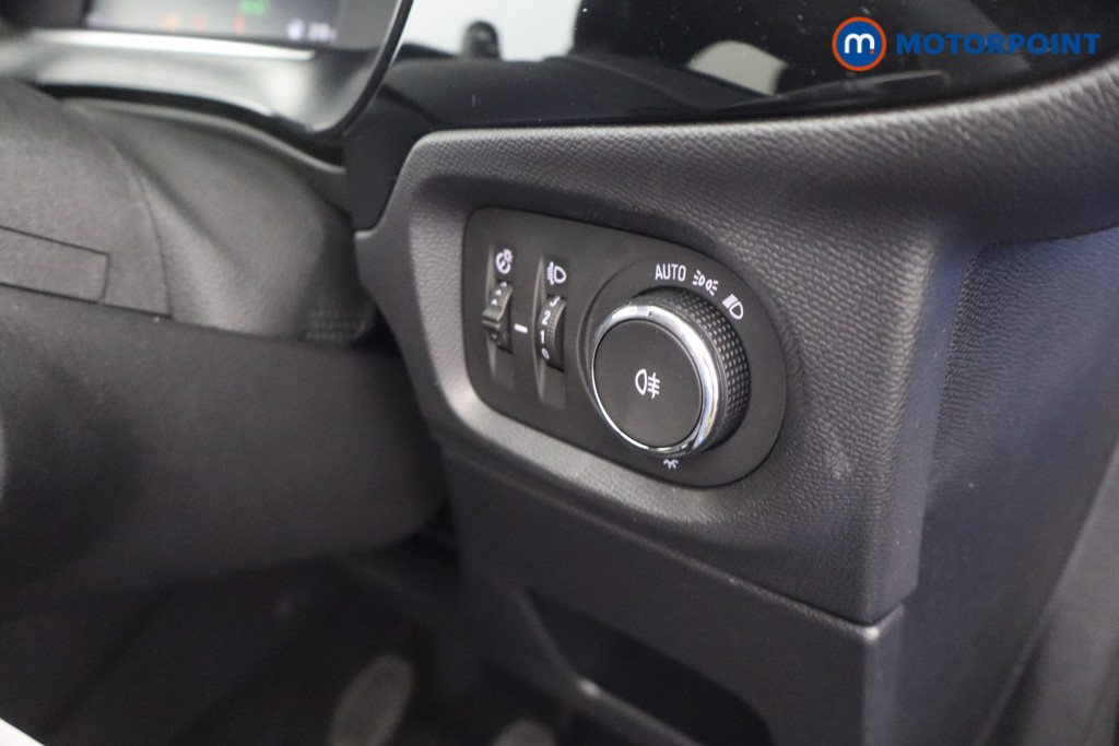 Vauxhall Corsa YES Manual Petrol Hatchback - Stock Number (1639795) - 8th supplementary image