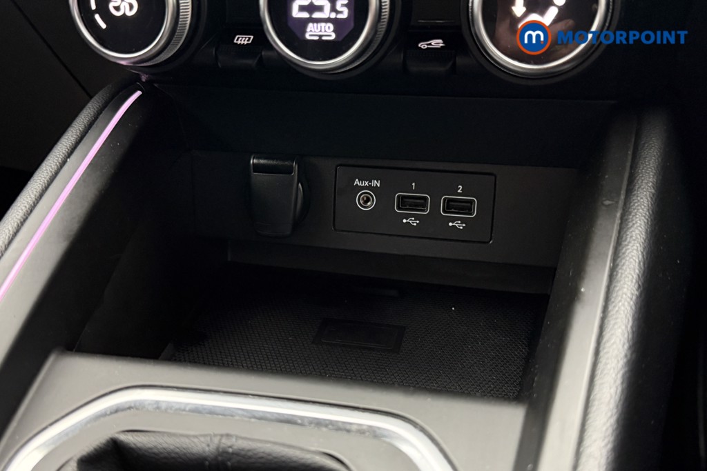 Renault Clio Engineered Automatic Petrol-Electric Hybrid Hatchback - Stock Number (1668820) - 14th supplementary image