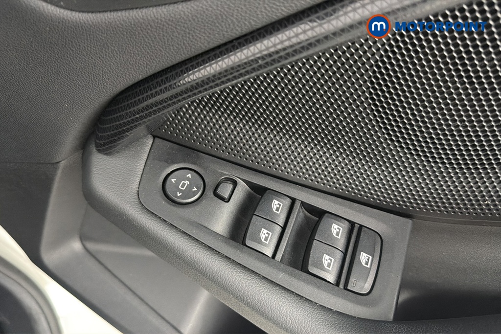 BMW 2 Series Sport Manual Petrol Saloon - Stock Number (1670091) - 19th supplementary image