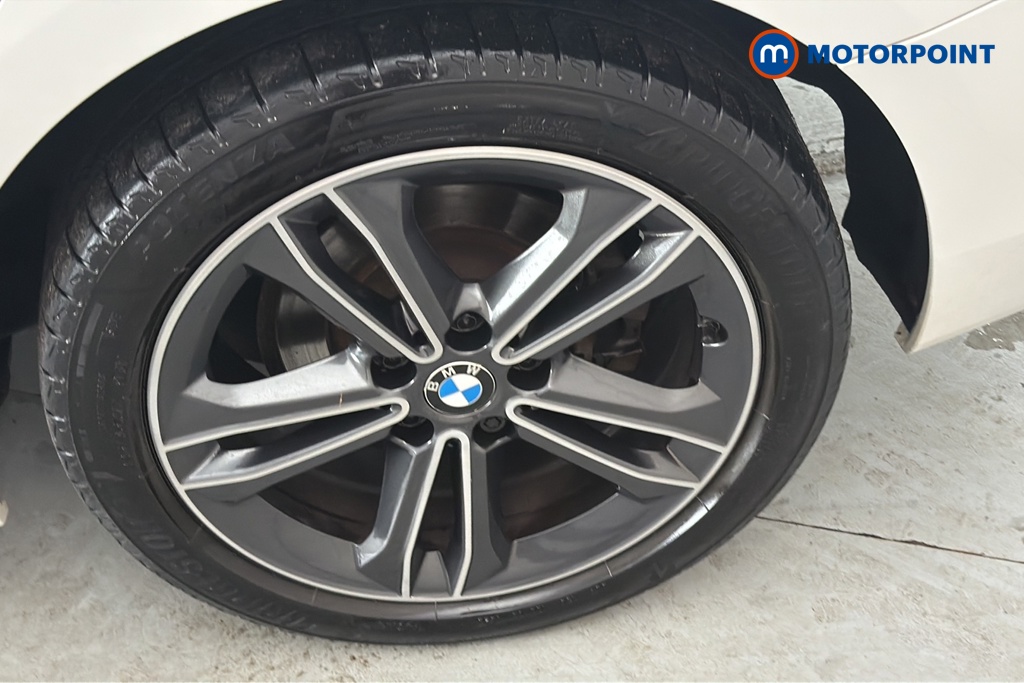 BMW 2 Series Sport Manual Petrol Saloon - Stock Number (1670091) - 45th supplementary image