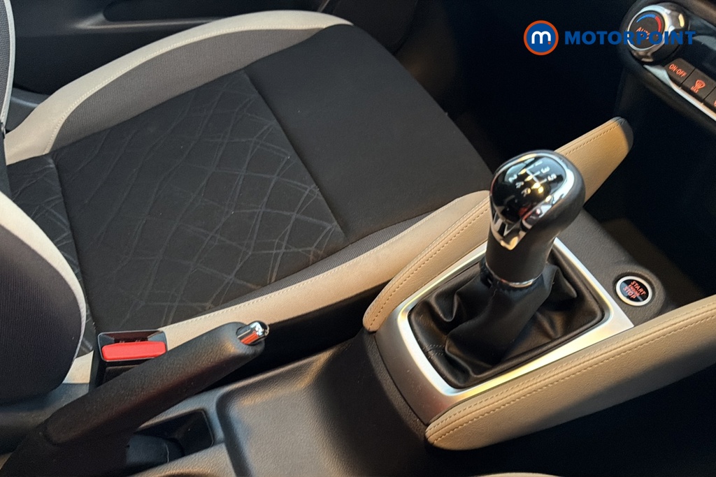 Nissan Micra Acenta Limited Edition Manual Petrol Hatchback - Stock Number (1674174) - 15th supplementary image