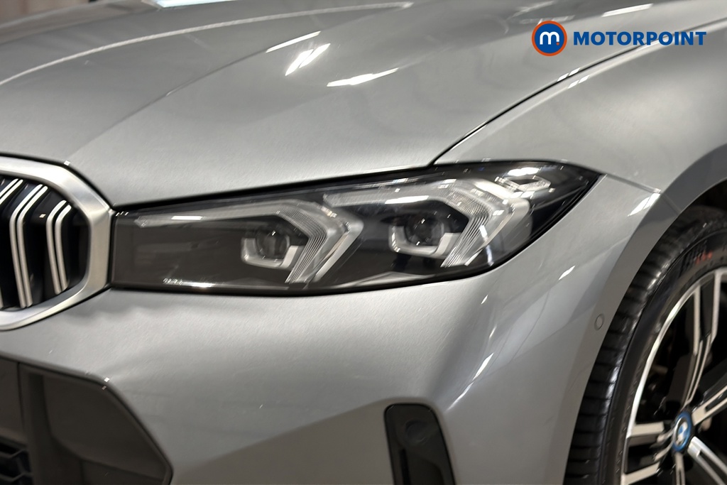 BMW 3 Series M Sport Automatic Petrol Plug-In Hybrid Saloon - Stock Number (1674581) - 42nd supplementary image