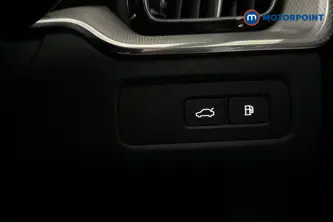 Volvo Xc60 Plus Automatic Petrol Plug-In Hybrid SUV - Stock Number (1675030) - 11th supplementary image