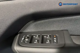 Volvo Xc60 Plus Automatic Petrol Plug-In Hybrid SUV - Stock Number (1675030) - 19th supplementary image