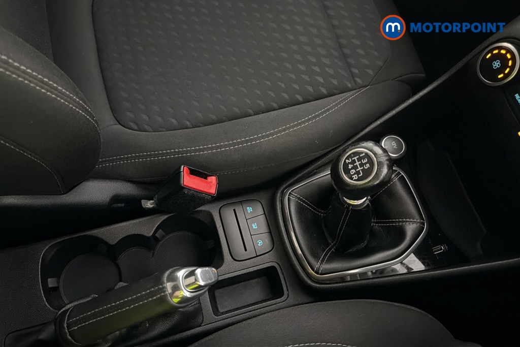 Ford Fiesta Zetec Manual Petrol Hatchback - Stock Number (1675361) - 15th supplementary image