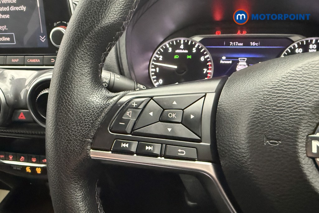 Nissan Juke N-Connecta Manual Petrol SUV - Stock Number (1676010) - 8th supplementary image