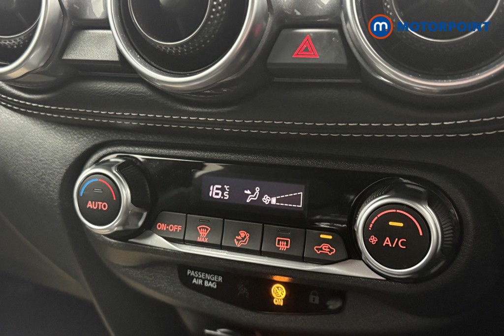 Nissan Juke N-Connecta Manual Petrol SUV - Stock Number (1676010) - 14th supplementary image