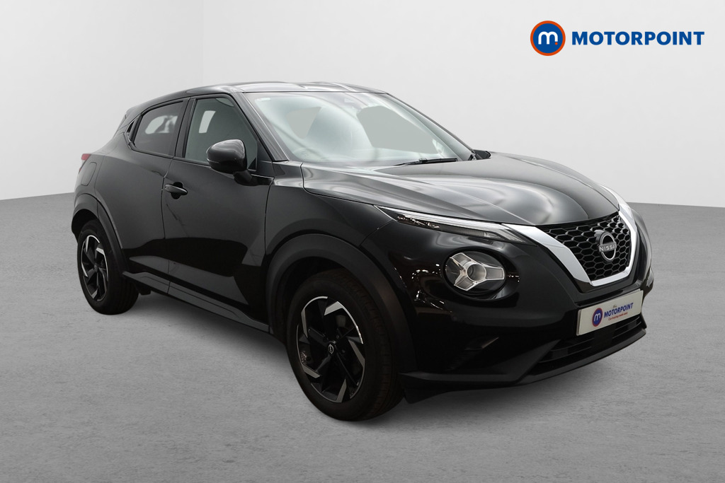 Nissan Juke N-Connecta Manual Petrol SUV - Stock Number (1676010) - Drivers side front corner