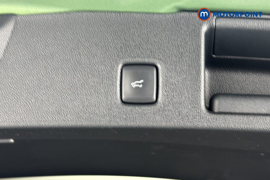 Ford Kuga St-Line X Automatic Petrol-Electric Hybrid SUV - Stock Number (1676013) - 35th supplementary image