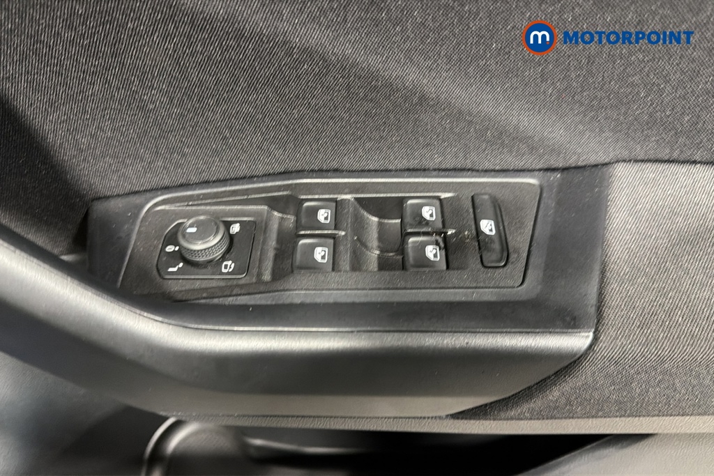 Volkswagen T-Roc Match Manual Petrol SUV - Stock Number (1676313) - 19th supplementary image