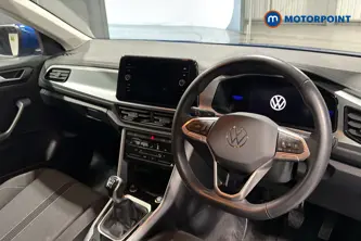 Volkswagen T-Roc Match Manual Petrol SUV - Stock Number (1676313) - 1st supplementary image