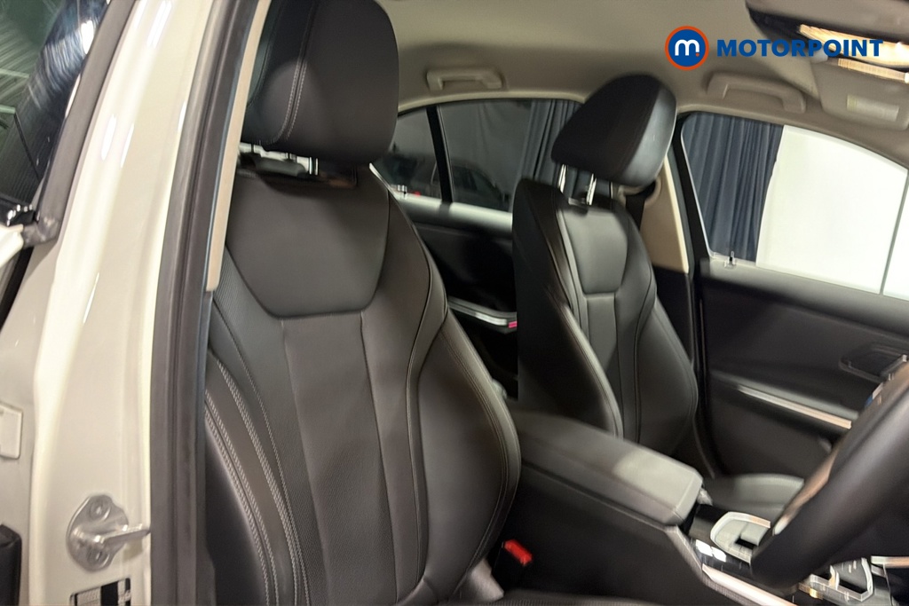 BMW 3 Series Sport Automatic Petrol Saloon - Stock Number (1676340) - 22nd supplementary image