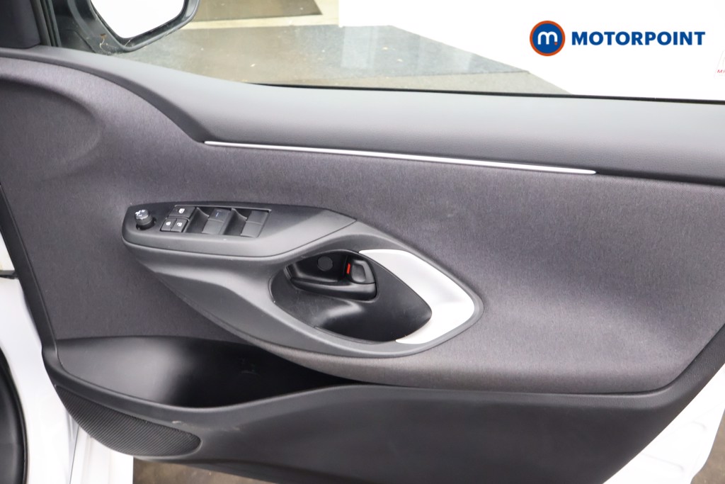 Mazda 2 Hybrid Agile Automatic Petrol-Electric Hybrid Hatchback - Stock Number (1676511) - 12th supplementary image