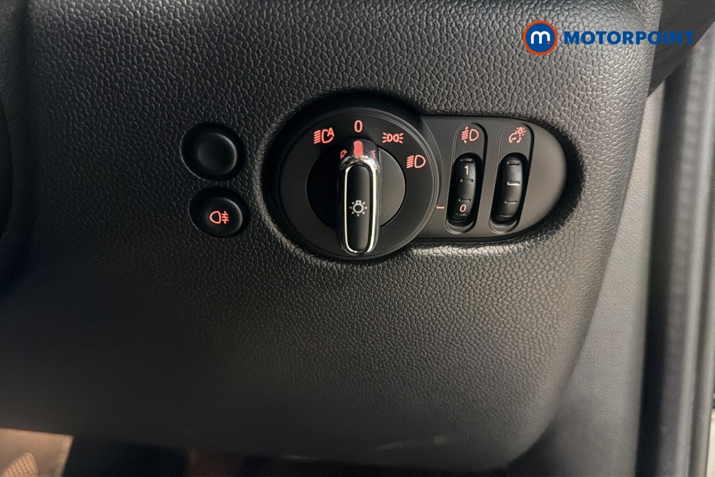 Mini Hatchback Cooper Classic Automatic Petrol Hatchback - Stock Number (1676545) - 11th supplementary image