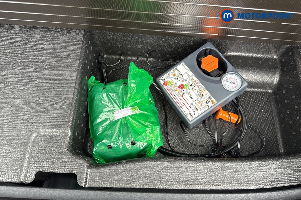 Hyundai Tucson Ultimate Automatic Petrol Plug-In Hybrid SUV - Stock Number (1677018) - 33rd supplementary image