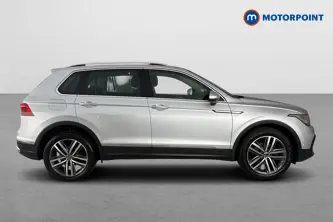Volkswagen Tiguan Elegance Automatic Diesel SUV - Stock Number (1677648) - Passenger side